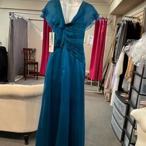 2 be happy Ireland wedding size 6 dark teal.